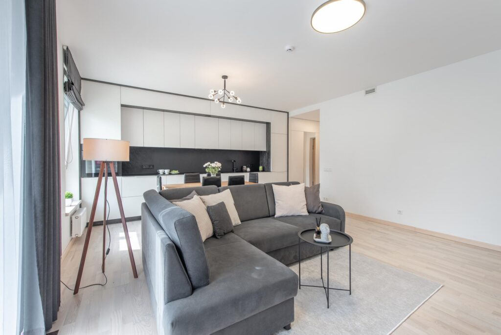 Phòng khách căn hộ chung cư bố trí hợp phong thủy